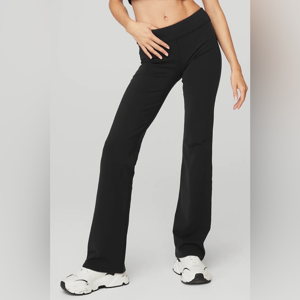 Alo Yoga Airbrush Low Rise Boot Cut Legging